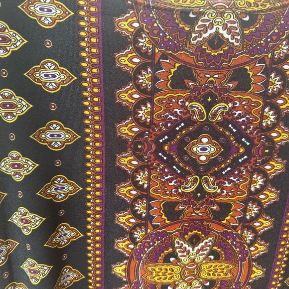 Beautiful fall dress… dress it up or down! - Picture 2 of 2